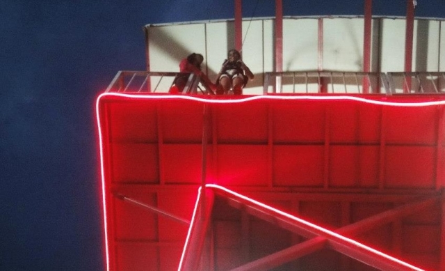 Salta desde puenting